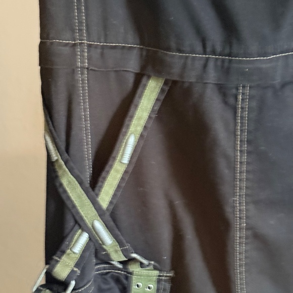 2005 TRIPP NYC Cargo Skirt - army green bullets - zip off - PERFECT condition XL - Picture 6 of 8